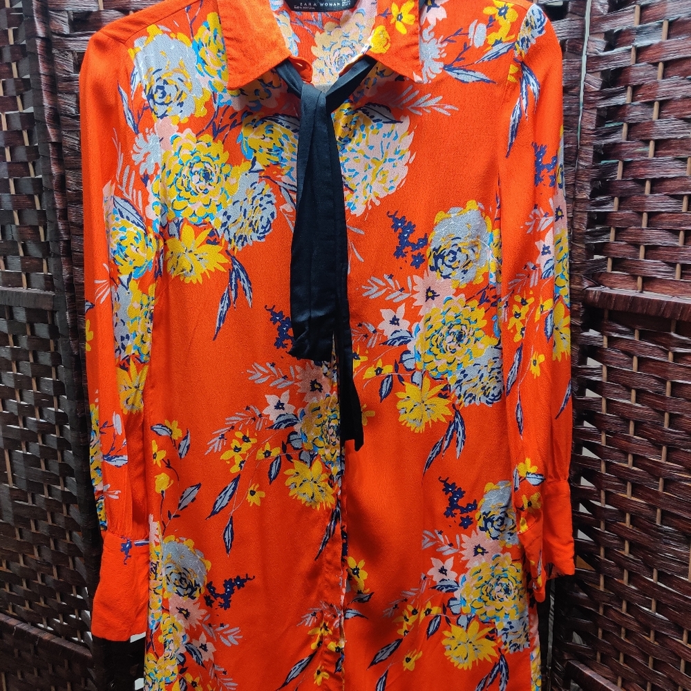 Zara woman** floral button front dress with tie